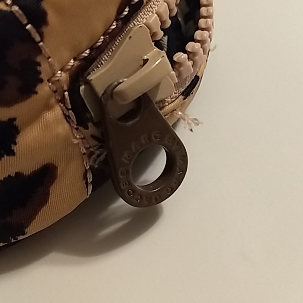 Marc by Marc Jacobs Accessory Bag - Picture 3 of 8